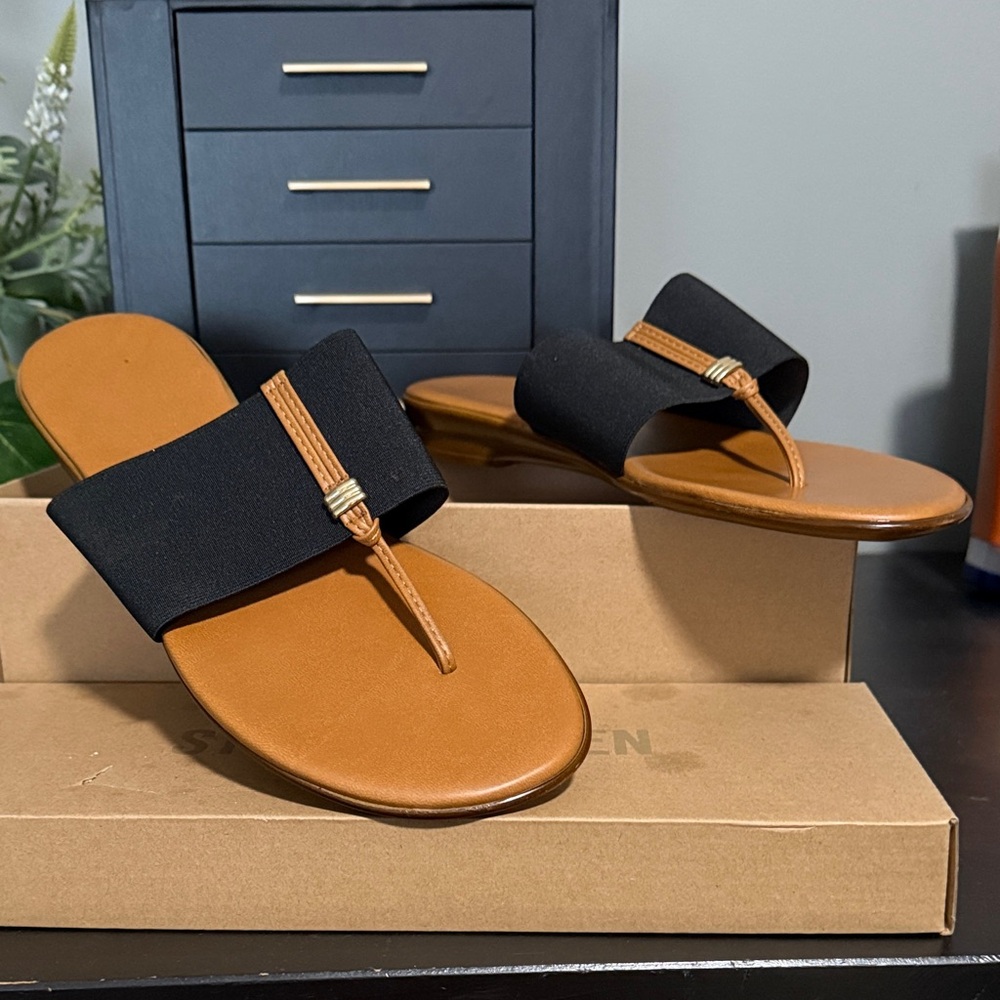 Steve Madden Black and Tan Women's Sandals